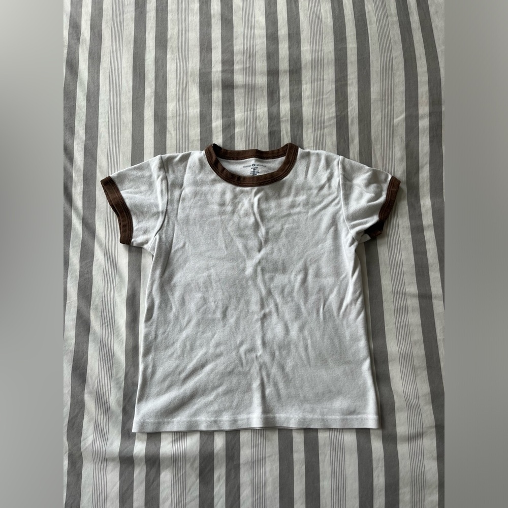 white t-shirt with brown outline